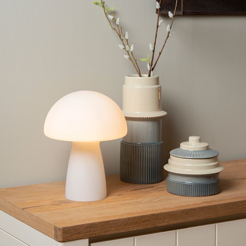 Bílá stolní lampa moderní, Fungo, s vypínačem Bílá stolní lampa moderní, Fungo, s vypínačem