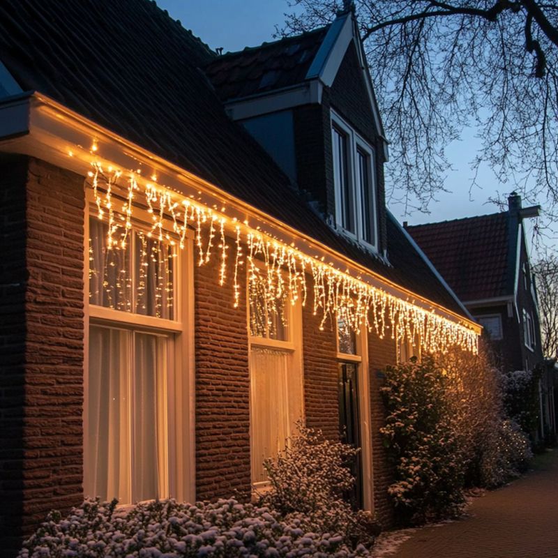 2M propojitelné rampouchové světlo, černý kabel, IP67, výška 70 cm - teplá bílá