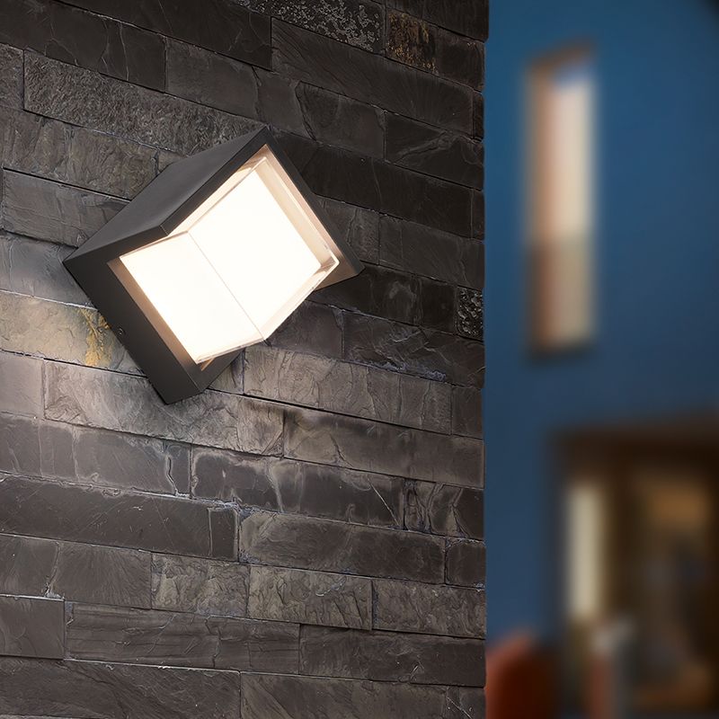 Černé venkovní světlo plastové, Riekje, 8W, LED 3000 K, IP54