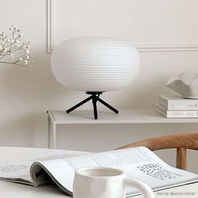 Moderní stolní lampa bílá, Davide, s vypínačem