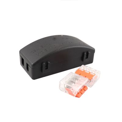 Černá kabelová spojka IP20 maximálně 3 x 2,5 mm