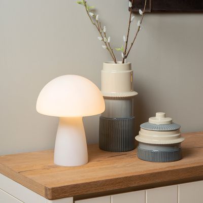 Bílá stolní lampa moderní, Fungo, s vypínačem