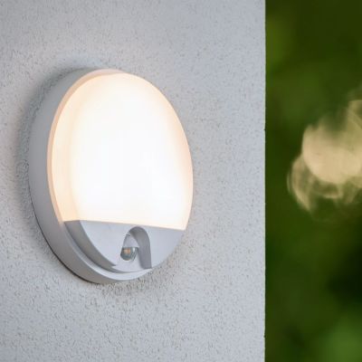 Bílé nástěnné světlo do koupelny moderní, Hups Ir, 10W, LED 3000 K, IP54