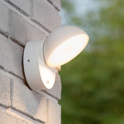 Bílé venkovní nástěnné světlo se soumrakovým čidlem moderní, Finn, 12W, LED 3000 K, IP54