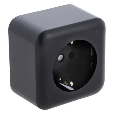 Zásuvka Q-Link na omítku, 1násobná, s dětskou ochranou a uzemňovacím kontaktem, černá